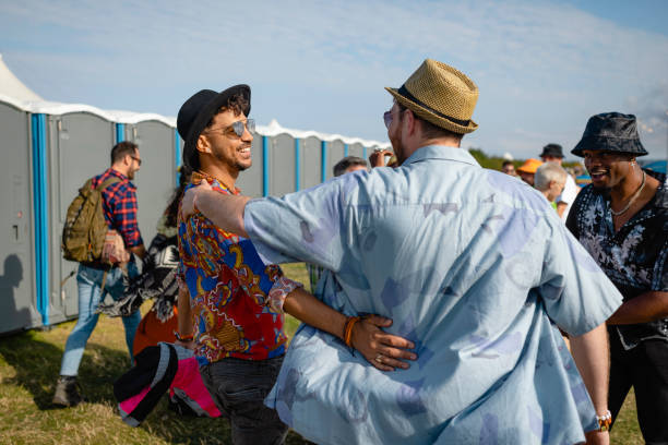 Best Porta potty delivery and setup  in Poseyville, IN